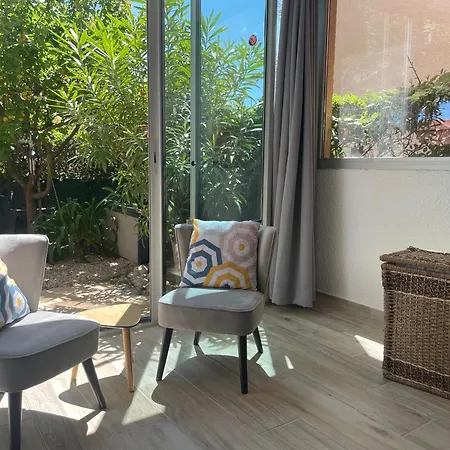 Renove Avec Jardin A 5 Min De La - 4 Pers, Garage Inclus - Fr-1-309-392 Apartment *