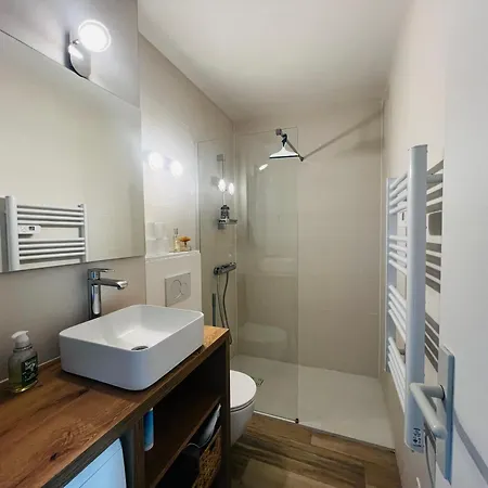 Pour 4 Pers. A Avec Jardin Et Garage - Fr-1-309-392 *